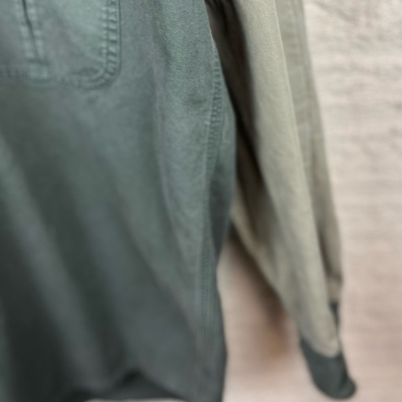 CABELAS Shooting Shirt Quilted Shoulder Patch Medium Green - Picture 7 of 15